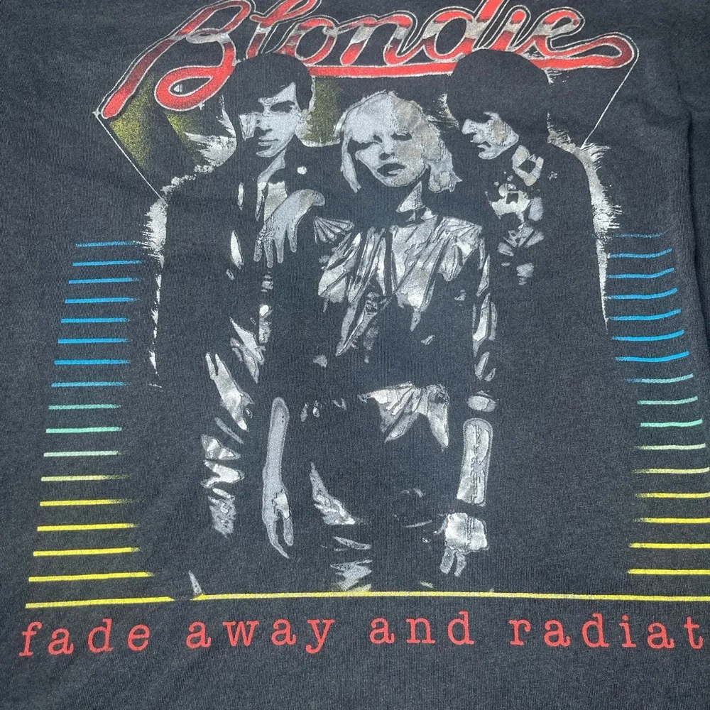 Blondie Women’s Short Sleeve Graphic T-Shirt - Picture 3 of 5